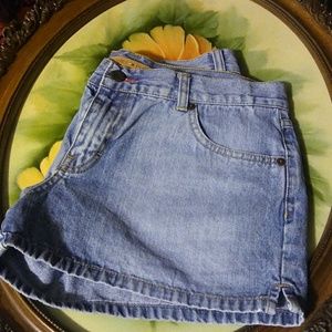 🎉🎉Price Drop🎉🎉Tommy shorts